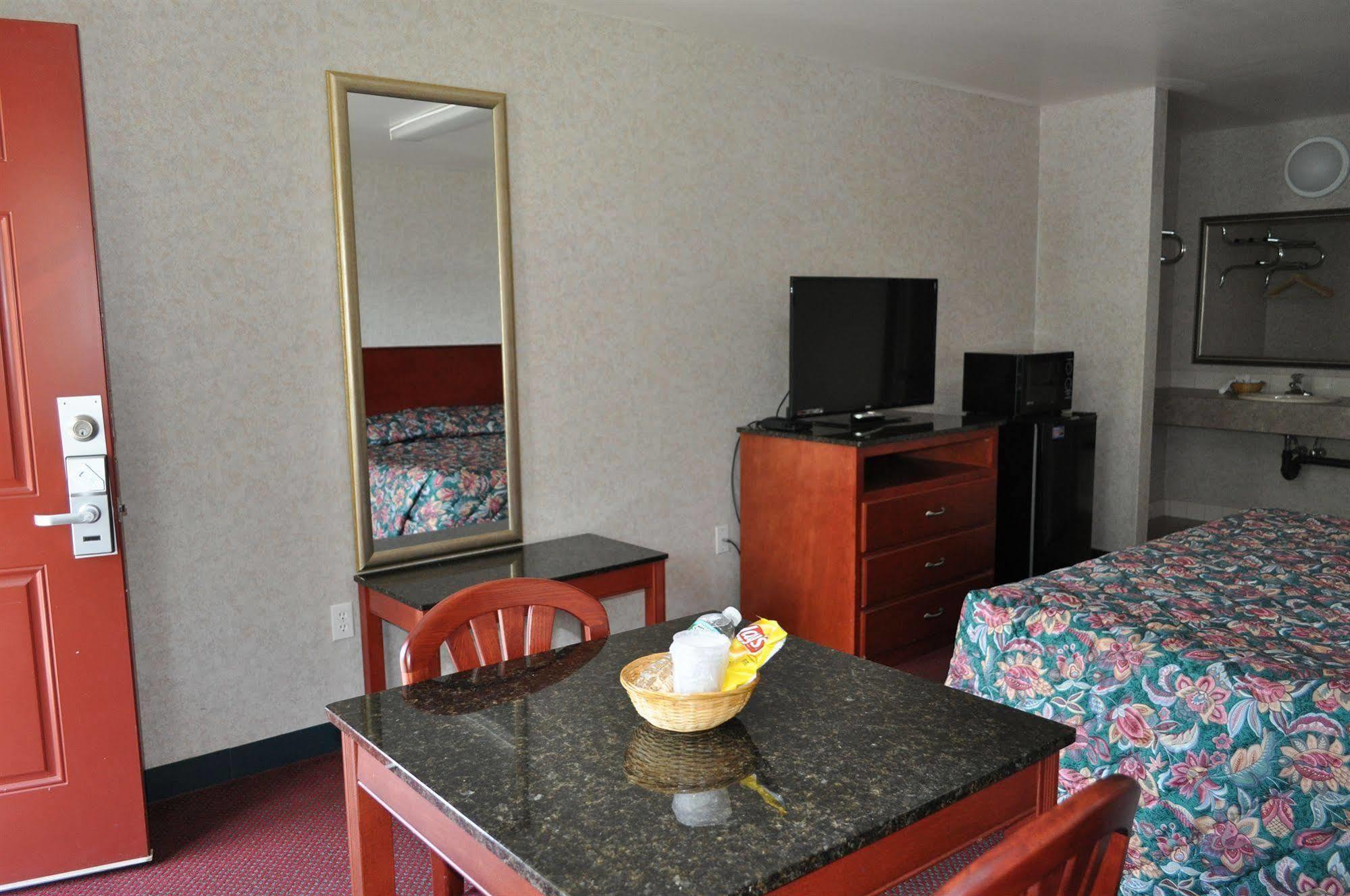 Atrium Inn & Suites Galloway Exteriör bild
