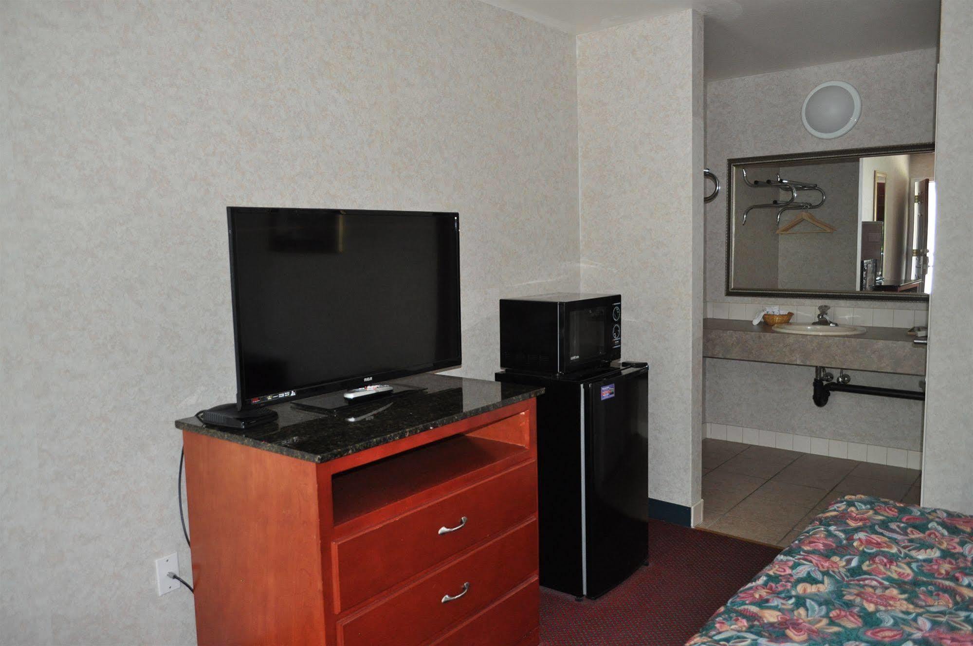 Atrium Inn & Suites Galloway Exteriör bild